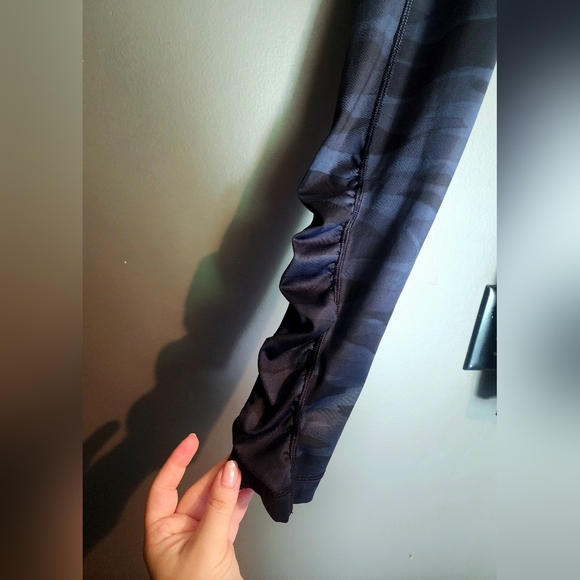 Lululemon speed wunder tight blue camo leggings size 4 athletic workout w/pocket - Picture 11 of 16